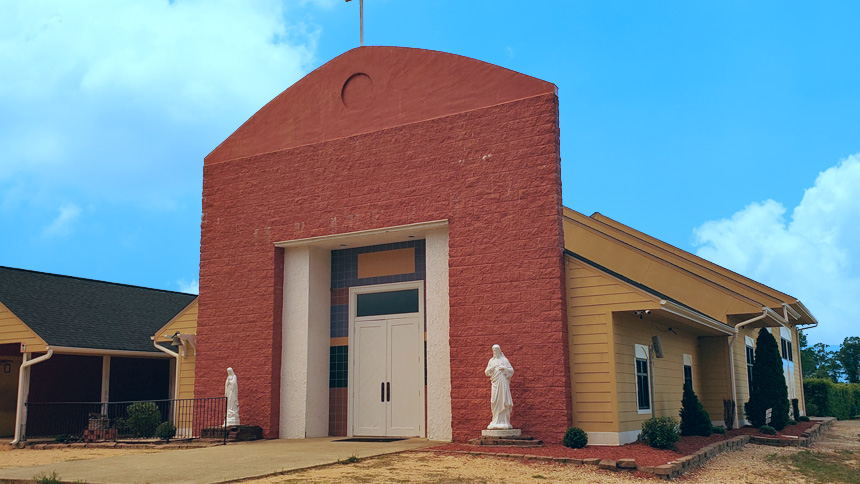 Maria, Reina de las Americas, Mount Olive, NC