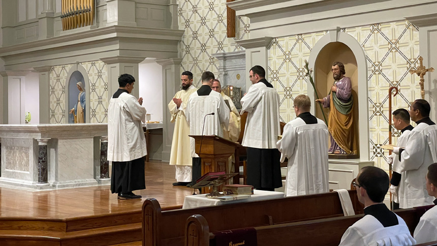 Seminarians close out summer, celebrate special Mass