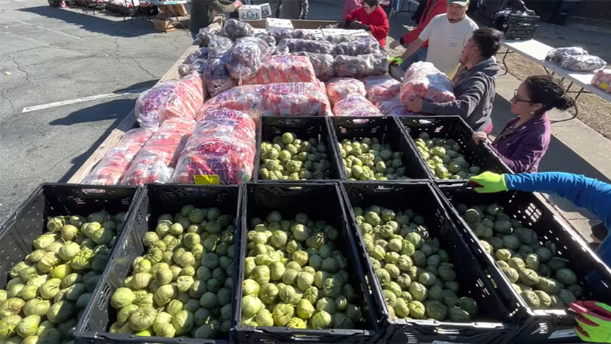 Fresh food, greens and so on, are also purchased and delivered the day before the distribution.