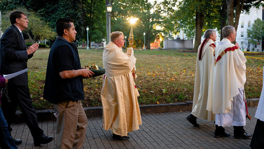 Eucharistic Congress welcomes thousands