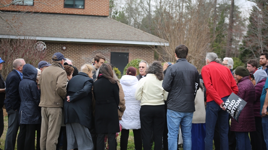 Bishop joins parishioners in 40 Days for Life vigil