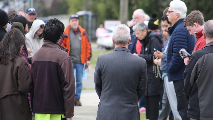 Bishop joins parishioners in 40 Days for Life vigil