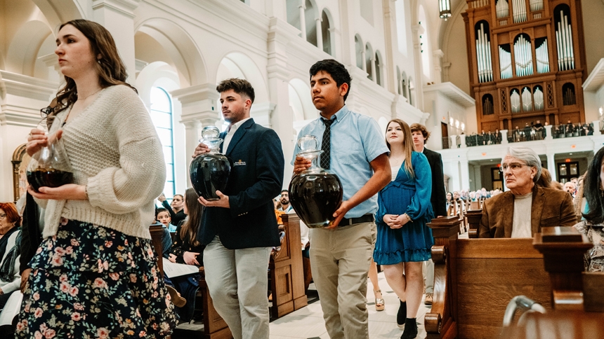 Chrism Mass draws Catholics from each deanery