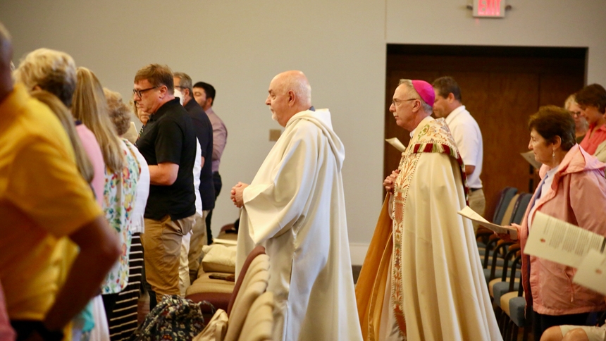 Traveling monstrance visits Wilmington