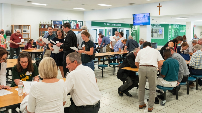 Cardinal Gibbons hosts celebration for parish council members